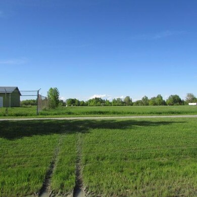 11 E Hwy, Baudette, MN 56623 - photo 4