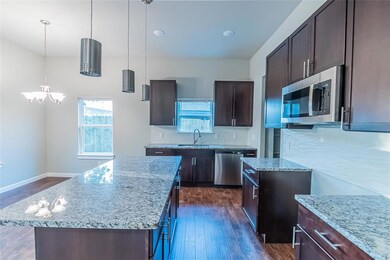 412 S Mcentire Ct, Fort Worth, TX 76108 - photo 7