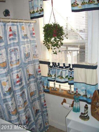 1625 Cypress St, Curtis Bay, MD 21226 - photo 5