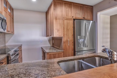 102 S Beach Rd, South Burlington, VT 05403 - photo 5