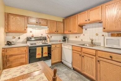 79 Waite St unit 21, Malden, MA 02148 - photo 4