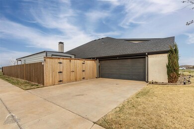 4626 Ebbets Dr, Abilene, TX 79606 - photo 4