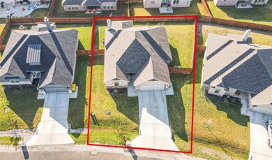 4013 Gallivant Dr, Granbury, TX 76049 - photo 2