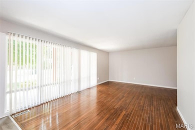 1765 Talisman Ln, Saint Louis, MO 63138 - photo 2