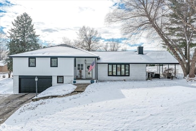 1415 Baldwin St, Harlan, IA 51537 - photo 2