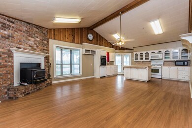 Living Area 3