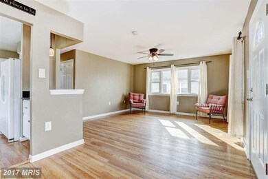 6037 Claire Dr, Elkridge, MD 21075 - photo 3