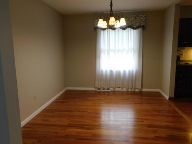 5880 Baintree Dr, Columbus, OH 43213 - photo 3