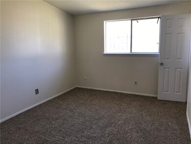 2101 Octubre Dr, El Paso, TX 79935 - photo 7