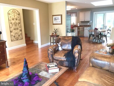 8 Clearview Rd, Malvern, PA 19355 - photo 2