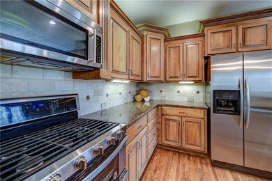 Gas Stove and Stainless Steel Appliances!