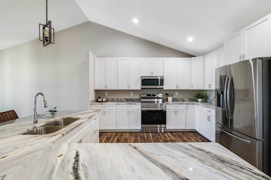 229 Overview St, Waynesboro, VA 22980 - photo 7