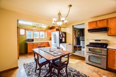 34 Kitchen 2