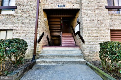 11619 Stoneview Square unit 2B, Reston, VA 20191 - photo 3