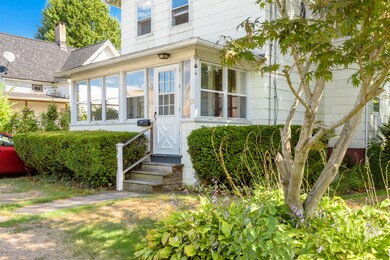 28 Wharton St, West Haven, CT 06516 - photo 2