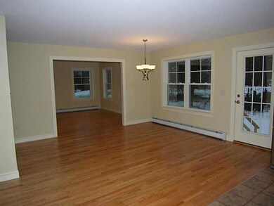 Dining Room. Similar TBB