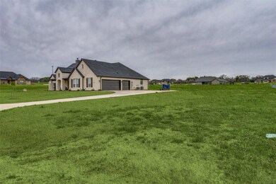 1001 Dama Ct, Weatherford, TX 76087 - photo 2