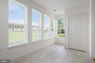 6704 Holly Farm Ln unit 109, Warrenton, VA 20187 - photo 5