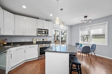 917 N Honore St unit 2S, Chicago, IL 60622 - photo 3