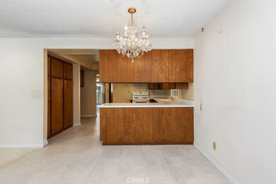 9908 3/4 Cedar St, Bellflower, CA 90706 - photo 6