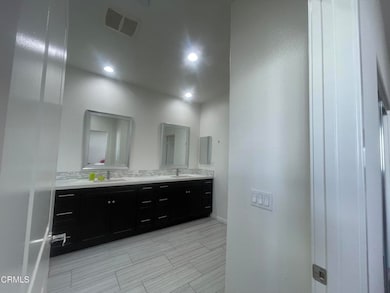 12767937 N Keer Dr, Los Angeles, CA 91335 - photo 4