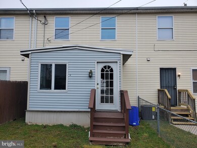 128 N Linden St, Harrisburg, PA 17103 - photo 4