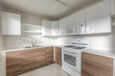 218 E 14th St, Houston, TX 77008 - photo 6