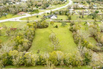 234 E Burnett St, Brazoria, TX 77422 - photo 2