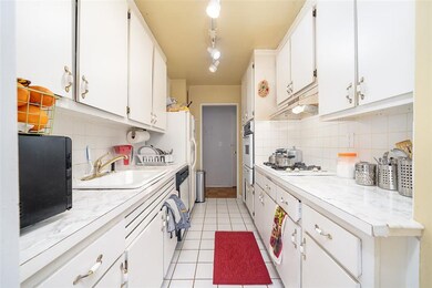 201 St Pauls Ave unit 11N, Jersey City, NJ 07306 - photo 3