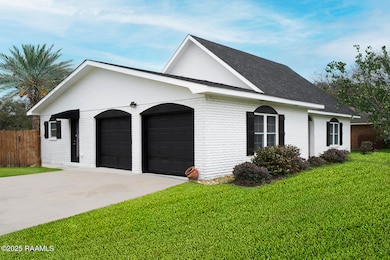 Front / Garage