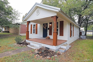 219 Heeb St, Chaffee, MO 63740 - photo 2