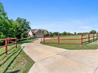 1315 Sweet Springs Rd, Weatherford, TX 76088 - photo 4