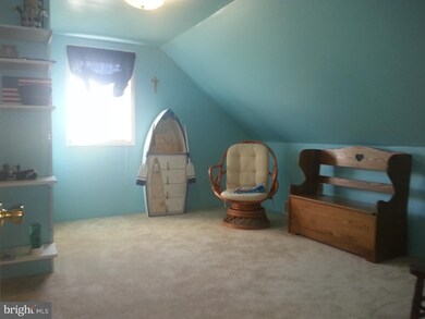 203 Wilson Ave, Reading, PA 19606 - photo 7