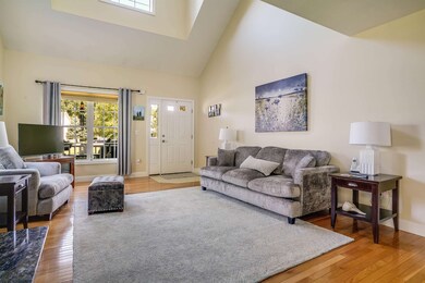 7 Arbor Cir, Litchfield, NH 03052 - photo 6