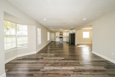 5100 Goose Creek Dr, Baytown, TX 77521 - photo 4