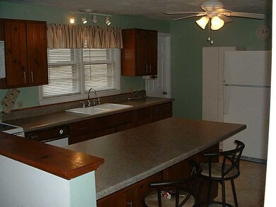 146 Burlingame Rd, West Warwick, RI 02893 - photo 7