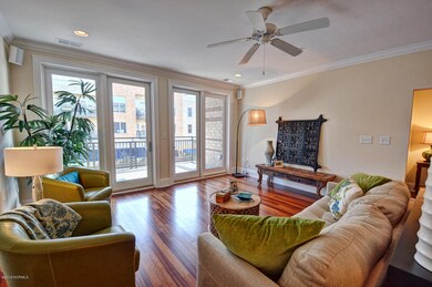6831 Main St Unit 218-large-005-5-Comfor