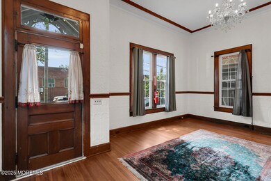 55 W Front St Keyport NJ 07735-large-003