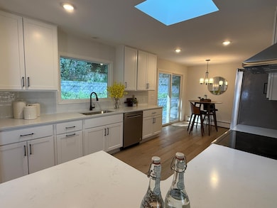 2611 Kyle Ave N, Golden Valley, MN 55422 - photo 5