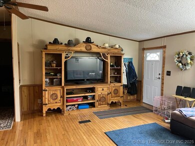 20240 N Airport Rd, Stigler, OK 74462 - photo 6