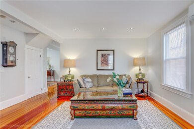 11 Dresser St unit 2, Newport, RI 02840 - photo 6