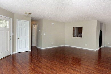 Enjoy relaxing in this nice sized family