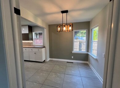 127 W 14th Ave, Naperville, IL 60563 - photo 5