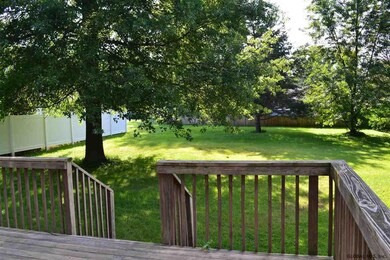 32 Aspen Cir, Albany, NY 12208 - photo 3