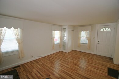 6614 Freedom Ave, Sykesville, MD 21784 - photo 3