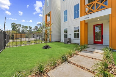 3903 Pinemont Dr unit A, Houston, TX 77018 - photo 4