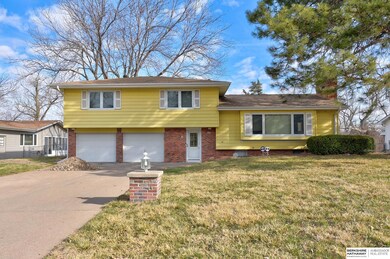 12102 Westover Rd, Omaha, NE 68154 - photo 2