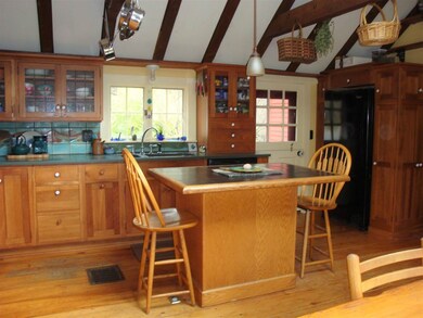 39 S Wardsboro Rd, Newfane, VT 05345 - photo 4