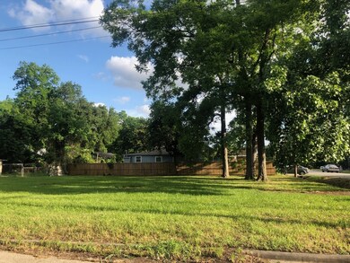 5114 Cochran Cochran St, Houston, TX 77009 - photo 2