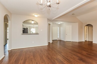 9808 Woodhollow Dr, Conroe, TX 77385 - photo 5